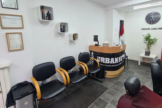 The waiting chairs and desk at Urban Kutz